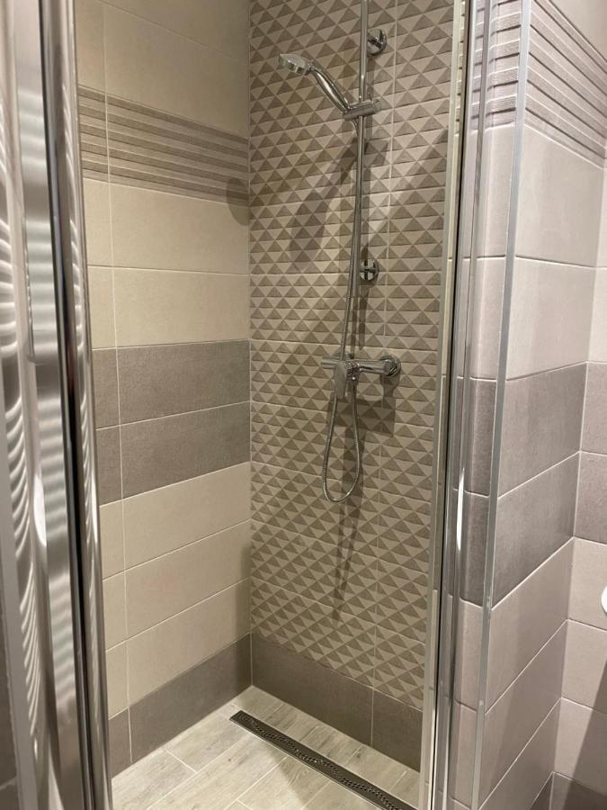 Apartmant T&T เคบ ภายนอก รูปภาพ