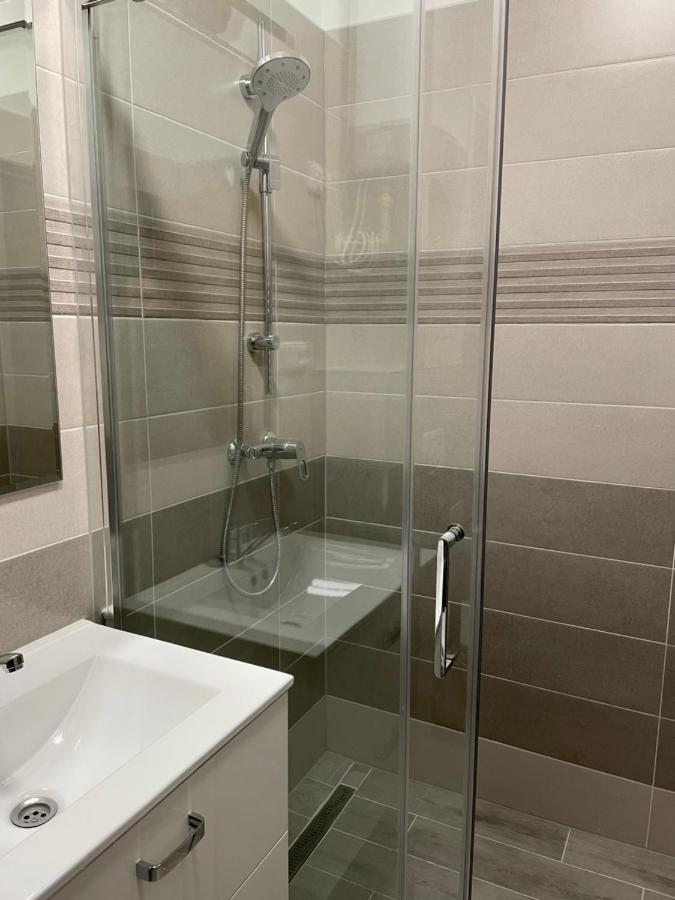 Apartmant T&T เคบ ภายนอก รูปภาพ